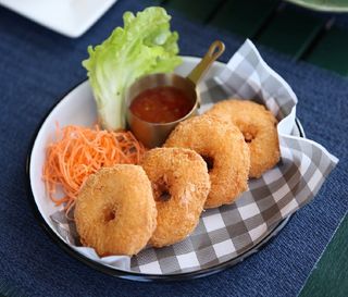 Crispy Thai prawn donuts